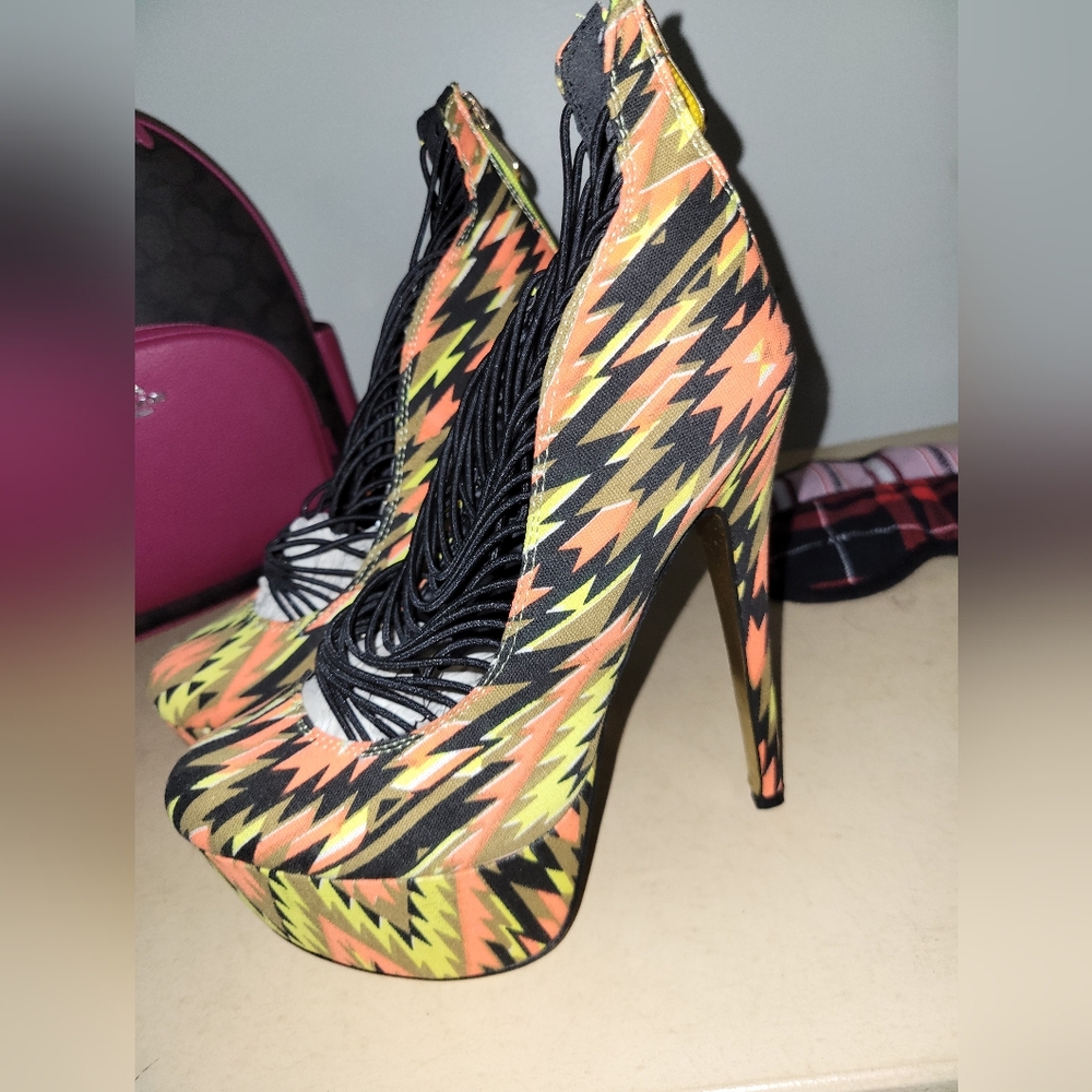 Cape Robbins Shoes